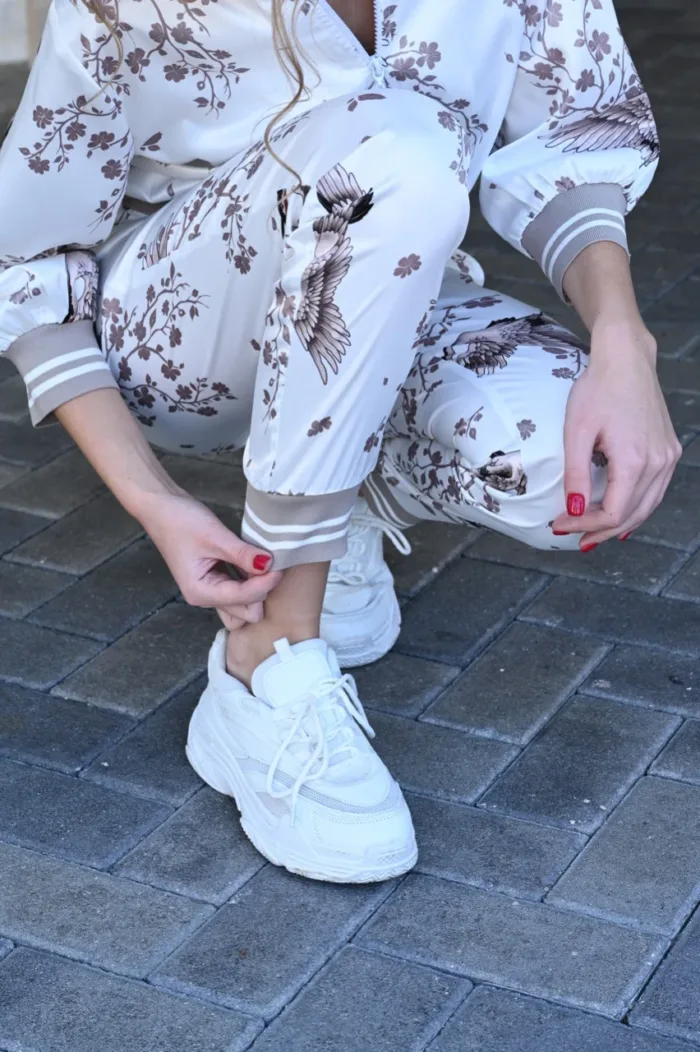 Sleek Blossom Tracksuit - Image 4